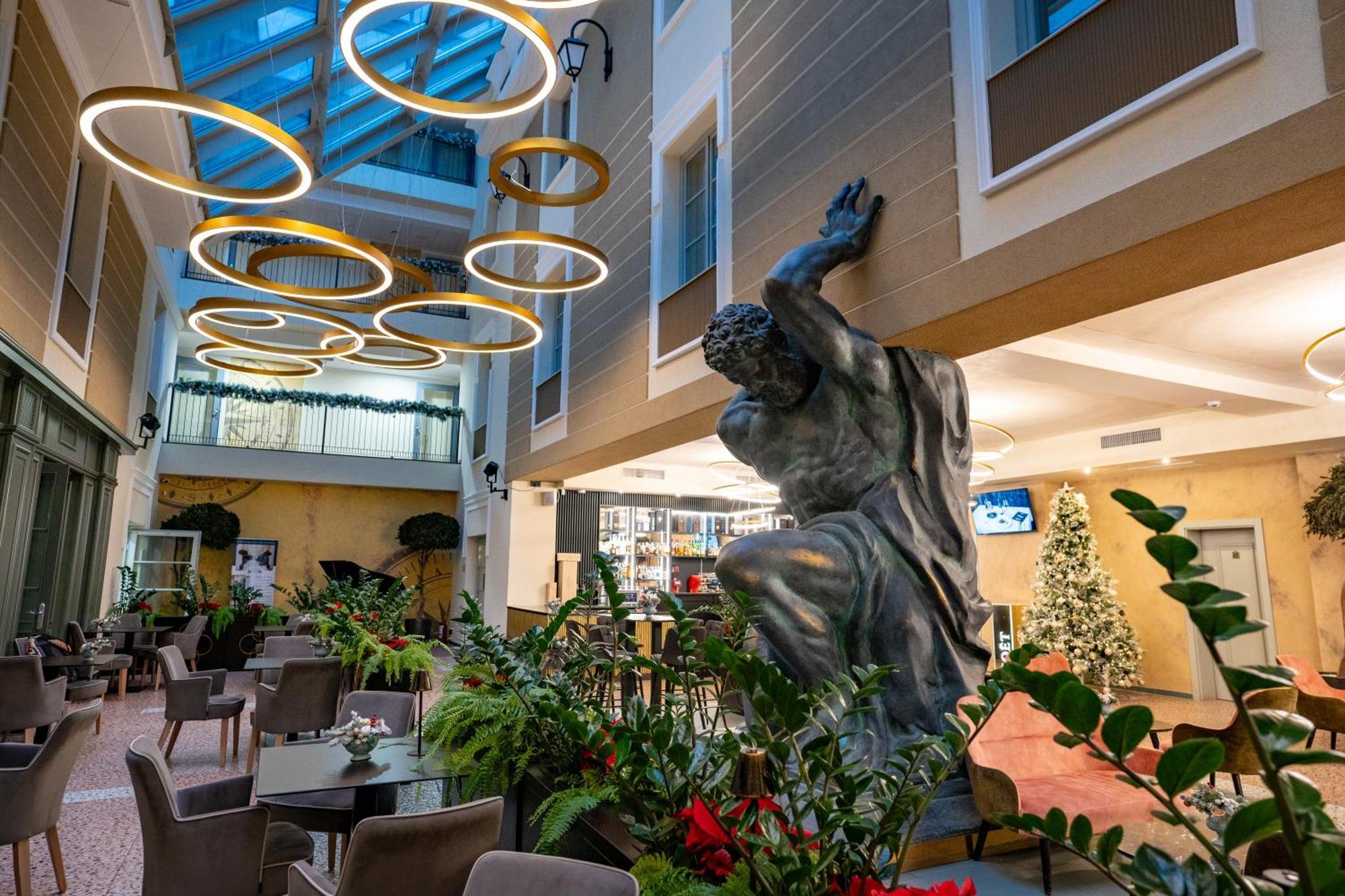 Atlas Hotel Timisoara Bagian luar foto