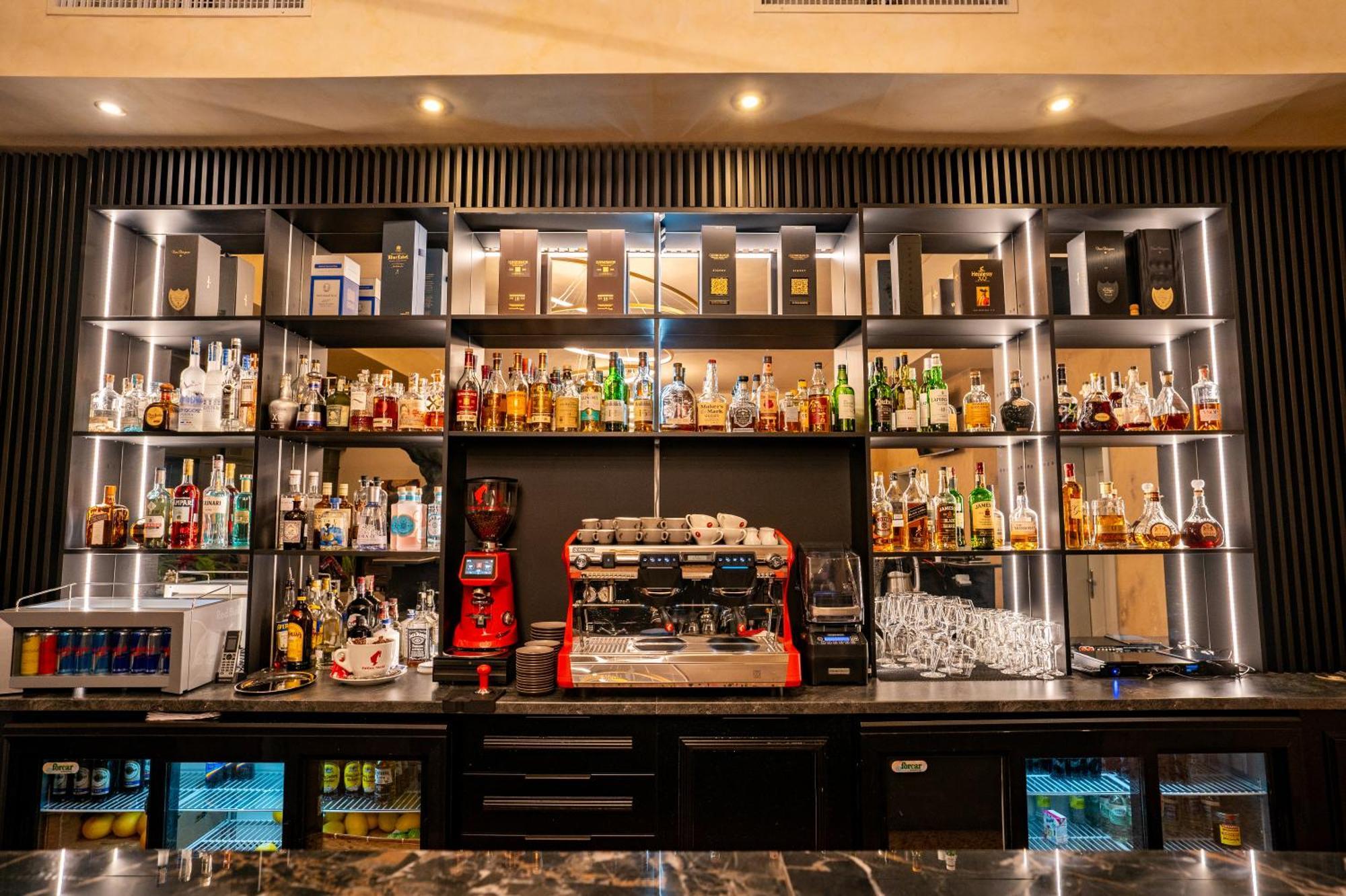 Atlas Hotel Timisoara Bagian luar foto