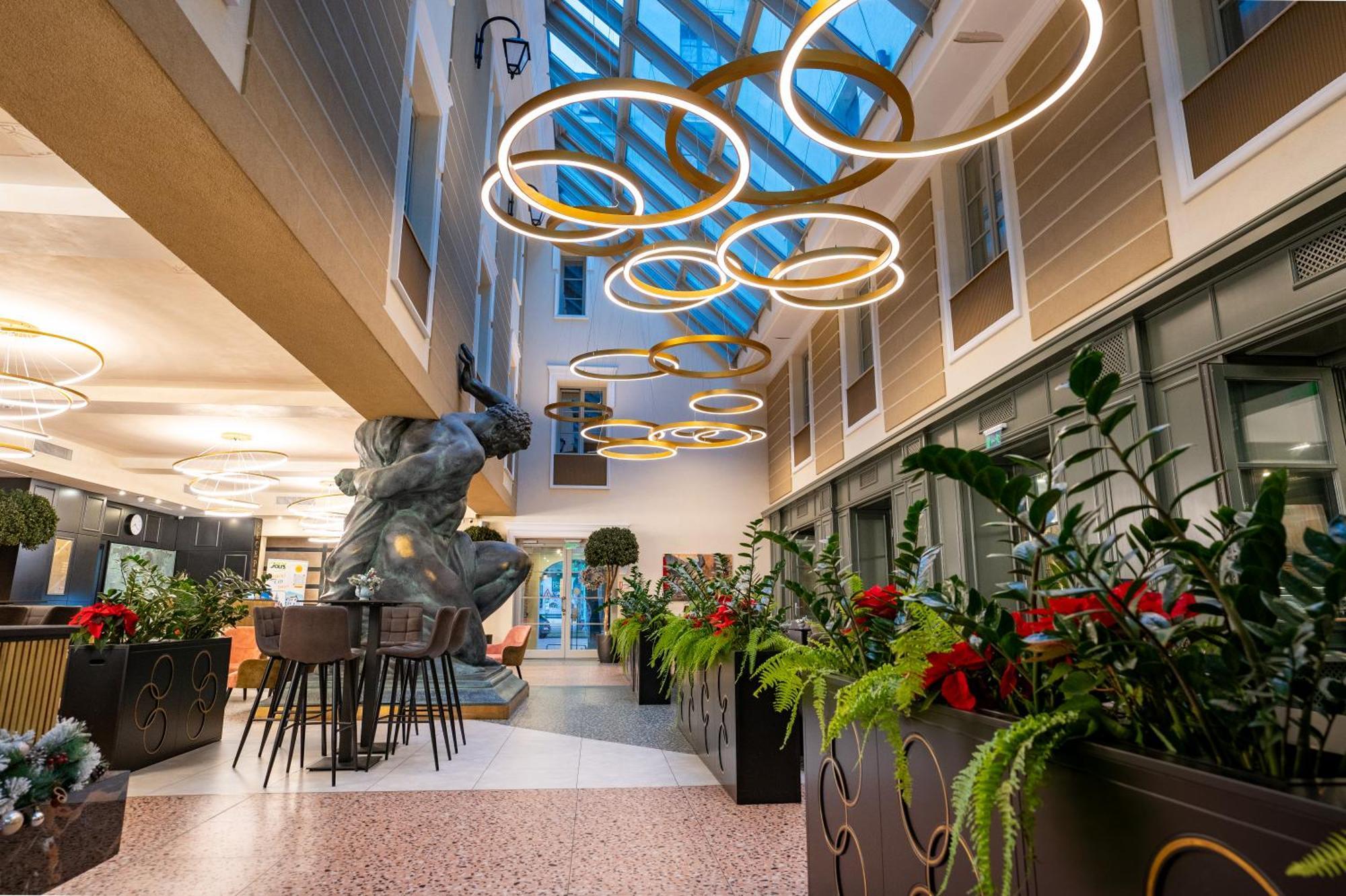 Atlas Hotel Timisoara Bagian luar foto