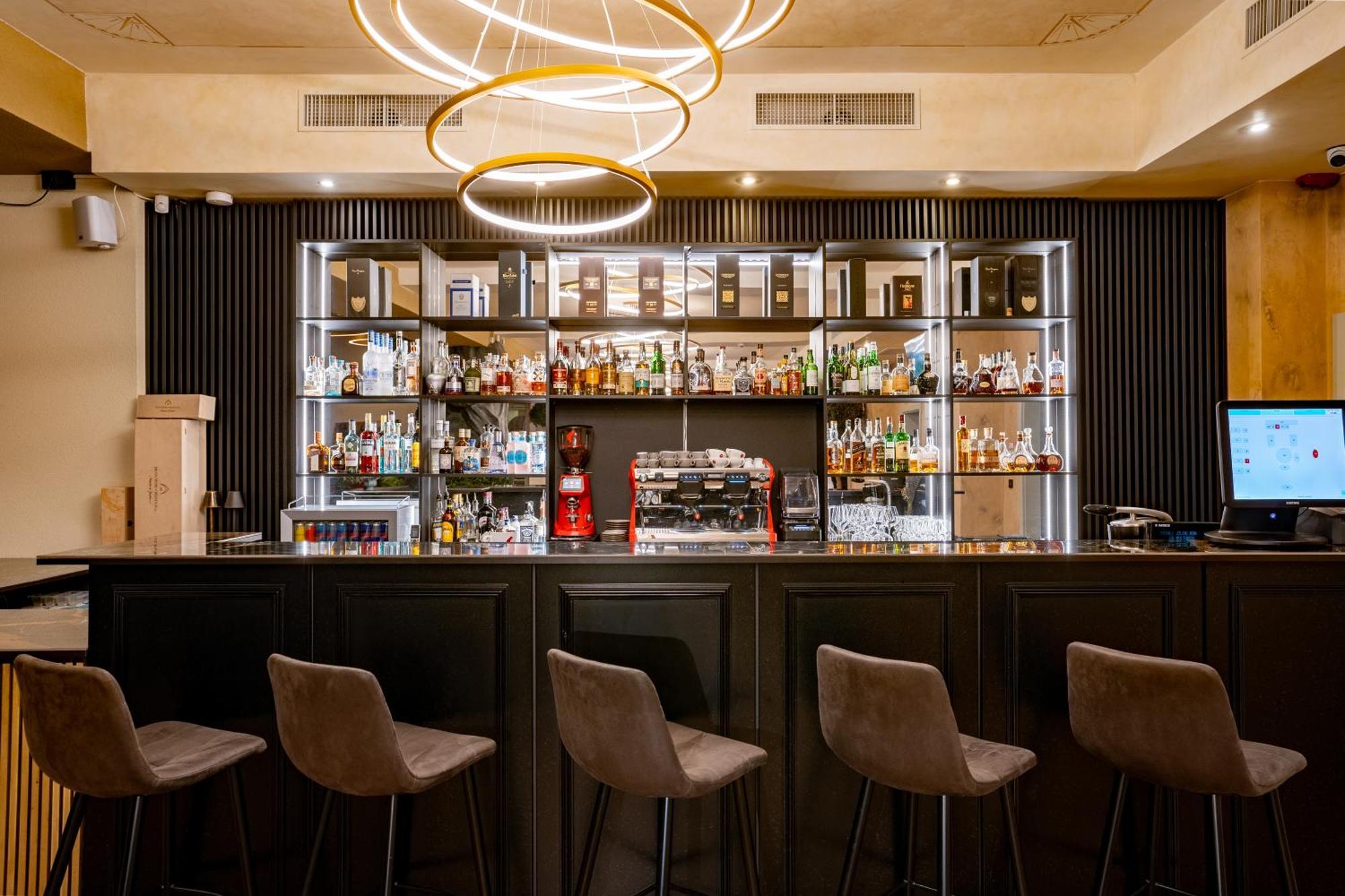 Atlas Hotel Timisoara Bagian luar foto